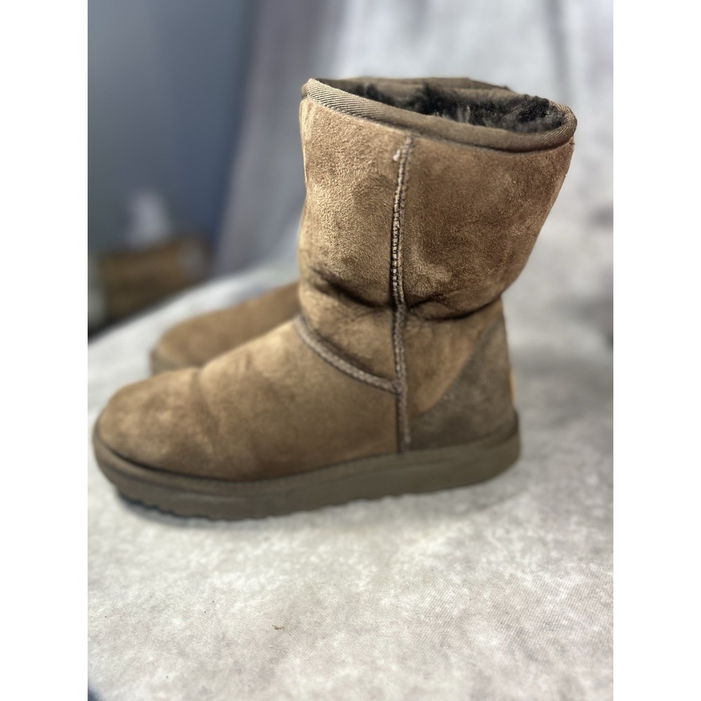UGG Classic II Short Boots Brown Sheepskin Suede Women's Size 7 - Picture 2 of 5